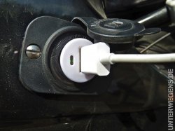 strom-unterwegs-usb-laden-motorrad-enduro-tour-005
