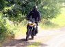 Fahren auf Schotter