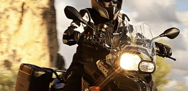 2012 BMW F800GS Triple Black – das dreifach schwarze Sondermodell BMW Motorrad haut 2011/2012 noch ein GS Sondermodelle hinaus auf den Markt. Die BMW F800GS Triple Black, das “easy to drive with big Power” Modell der GS Reihe in den...