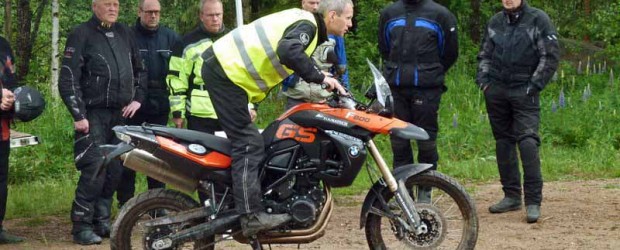 Wow war das ein Wochenende in Schweden! Wo ich unterwegens war? Na bei den Adventure Days 2010 in Säfsen. Im dortigen Activity Ressort trafen sich ca. 400 Enduro Bikes um...