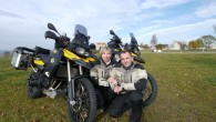 Jo, ich bin offiziell neidisch! Nicht nur, dass mal wieder jemand mit dem Motorrad auf Weltumrundung geht, nein es ist noch mehr dran. Ein Paar geht auf Reisen und dann...
