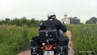 Zwei Filmemacher aus Berlin, reisen mit ihren KTM LC4 auf dem Weg von Alexander von Humboldts Russlandexpedition in 1820.