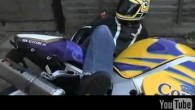 Video: Das geheime Leben der Biker – Die Überwinterung In Britanien ist man dem geheimen Leben der Biker auf die Schliche gekommen. Ja, liebe Motorrad-Genossen, man hat uns heimlich beobachtet und das winterliche Treiben unser Sippe studiert. Seht selbst,...